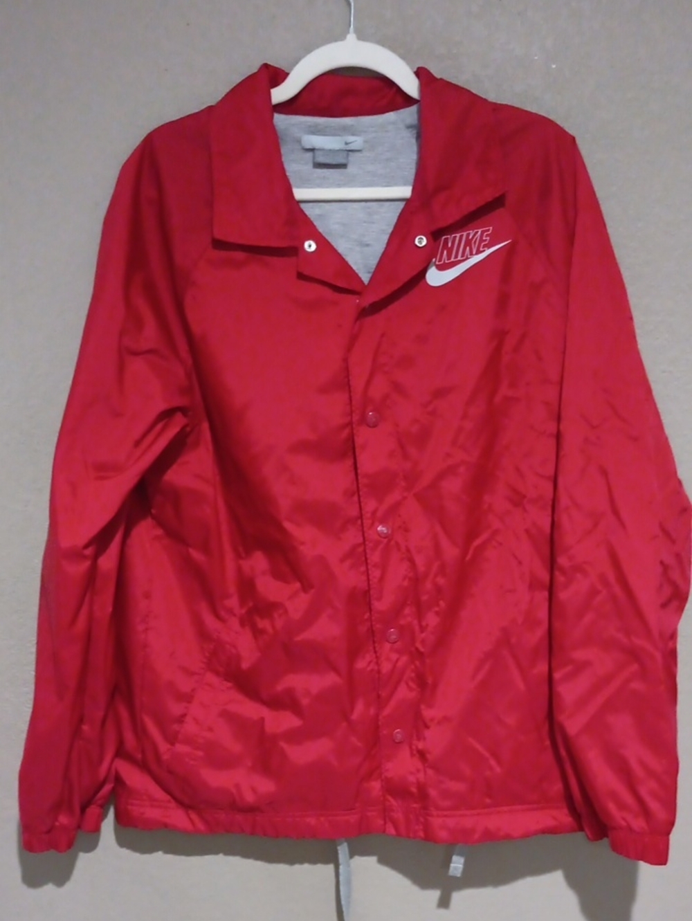 Nike Men's Red Coach Jacket - Picture 1 of 8